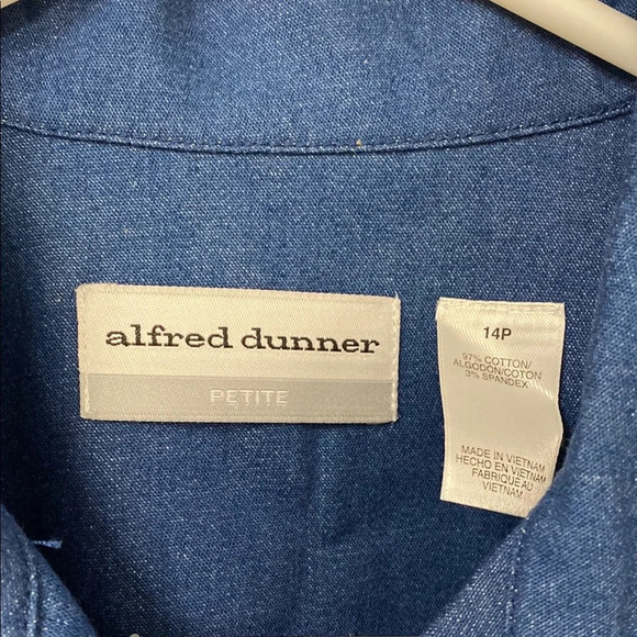 Alfred Dunner Petite Blue Floral Jacket Embroidered Women's Jean Size 14P - Picture 2 of 8